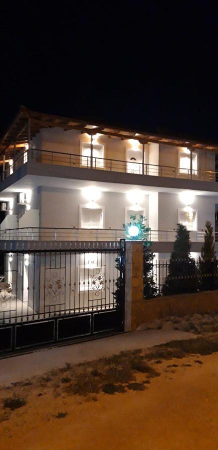 Vila Ervin Second Floor 卡萨米尔 外观 照片